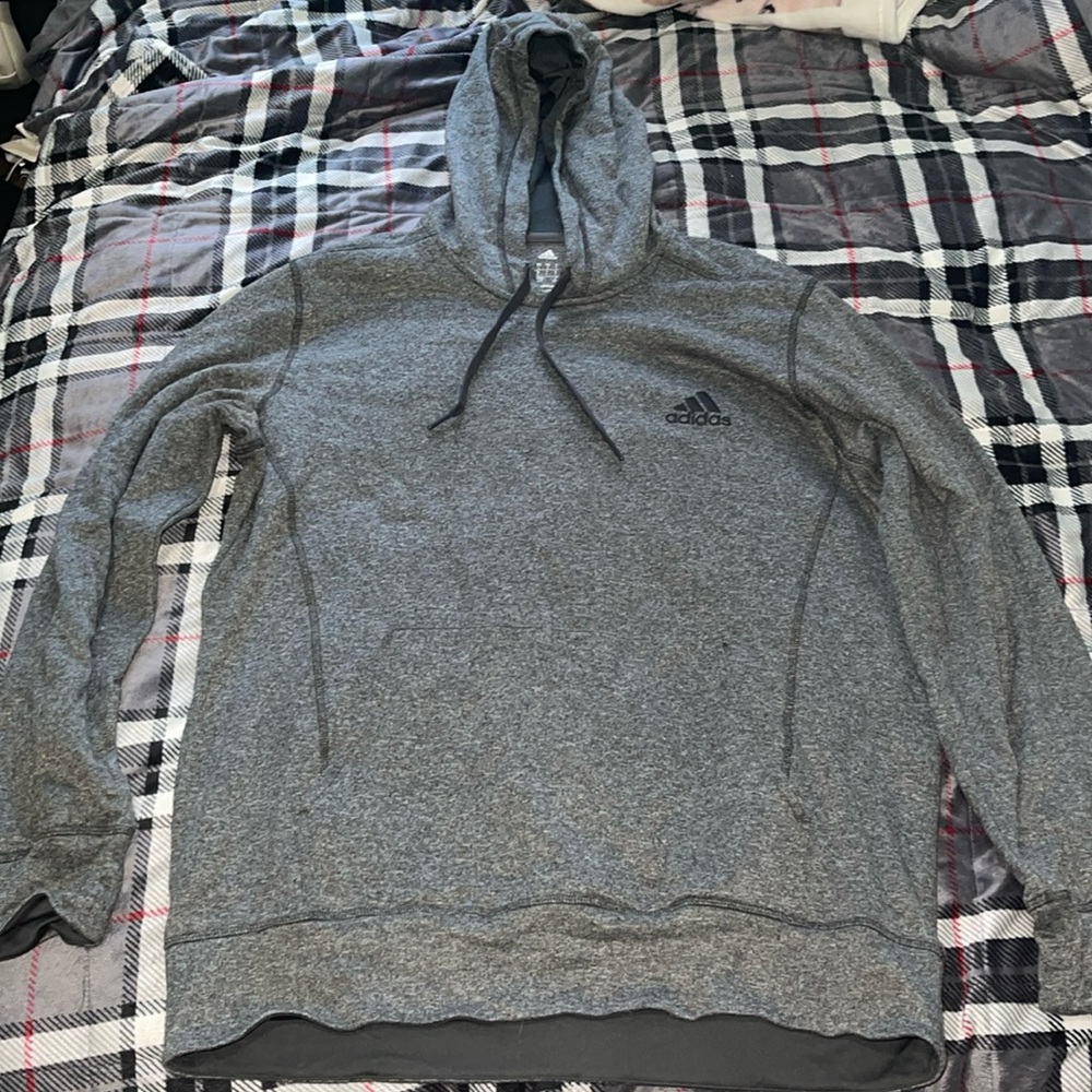 Adidas Sweatshirt